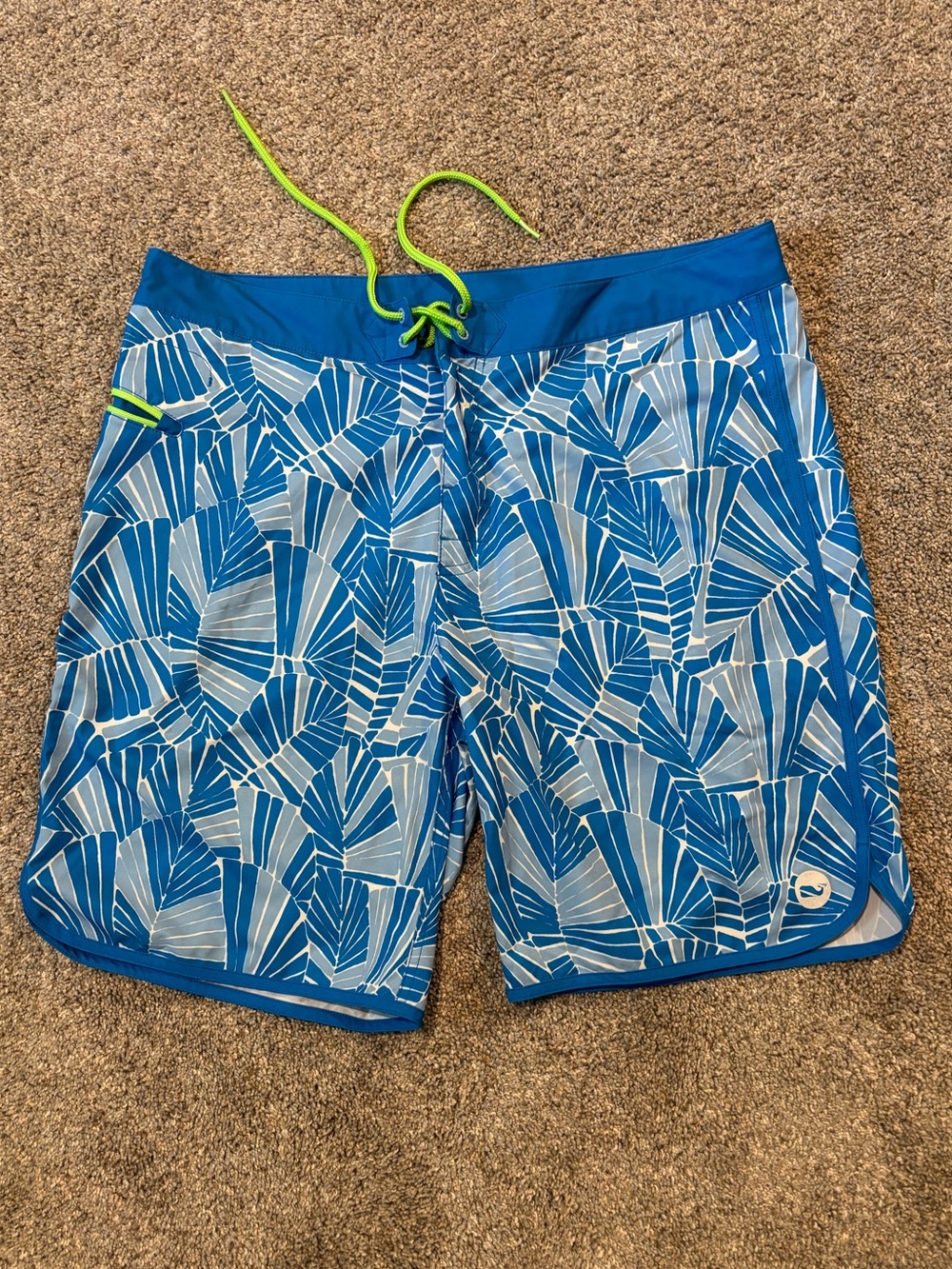 Vineyard Vines Men's Swim Trunks Blue Geometric Print Drawstring Size 35 Summer